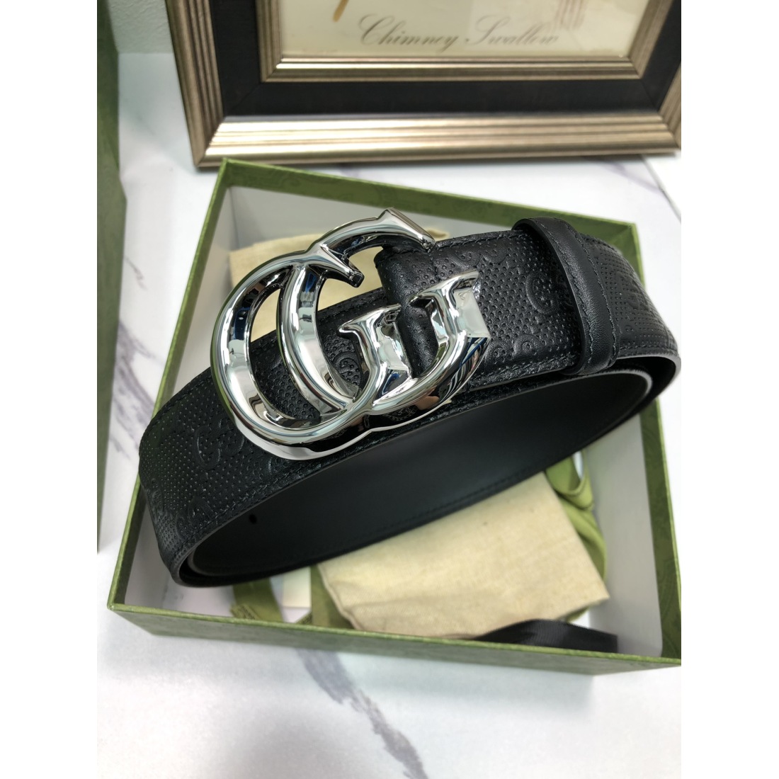 Gucci Embossed Lined Cowhide 35MM