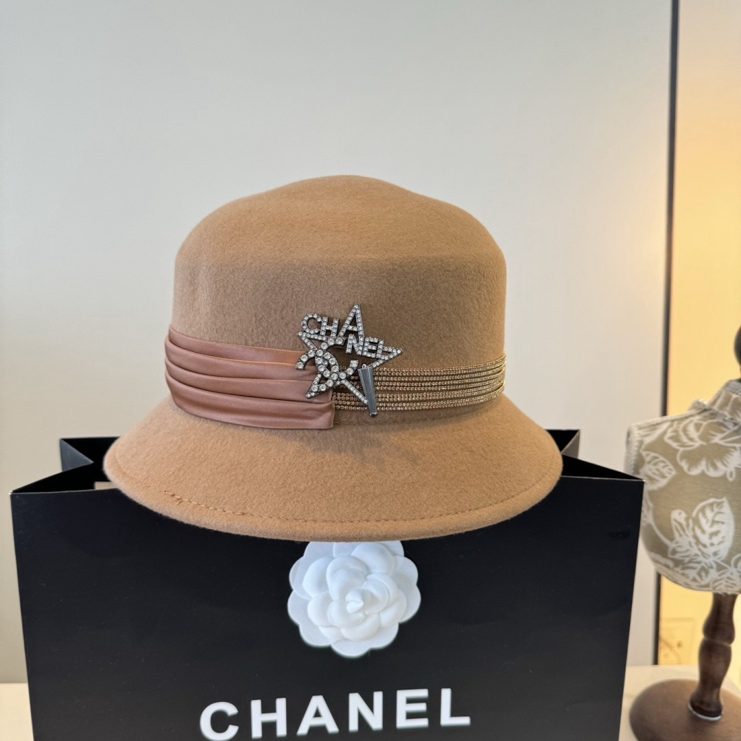 TOP CHANEL Bowler Hat - Khaki