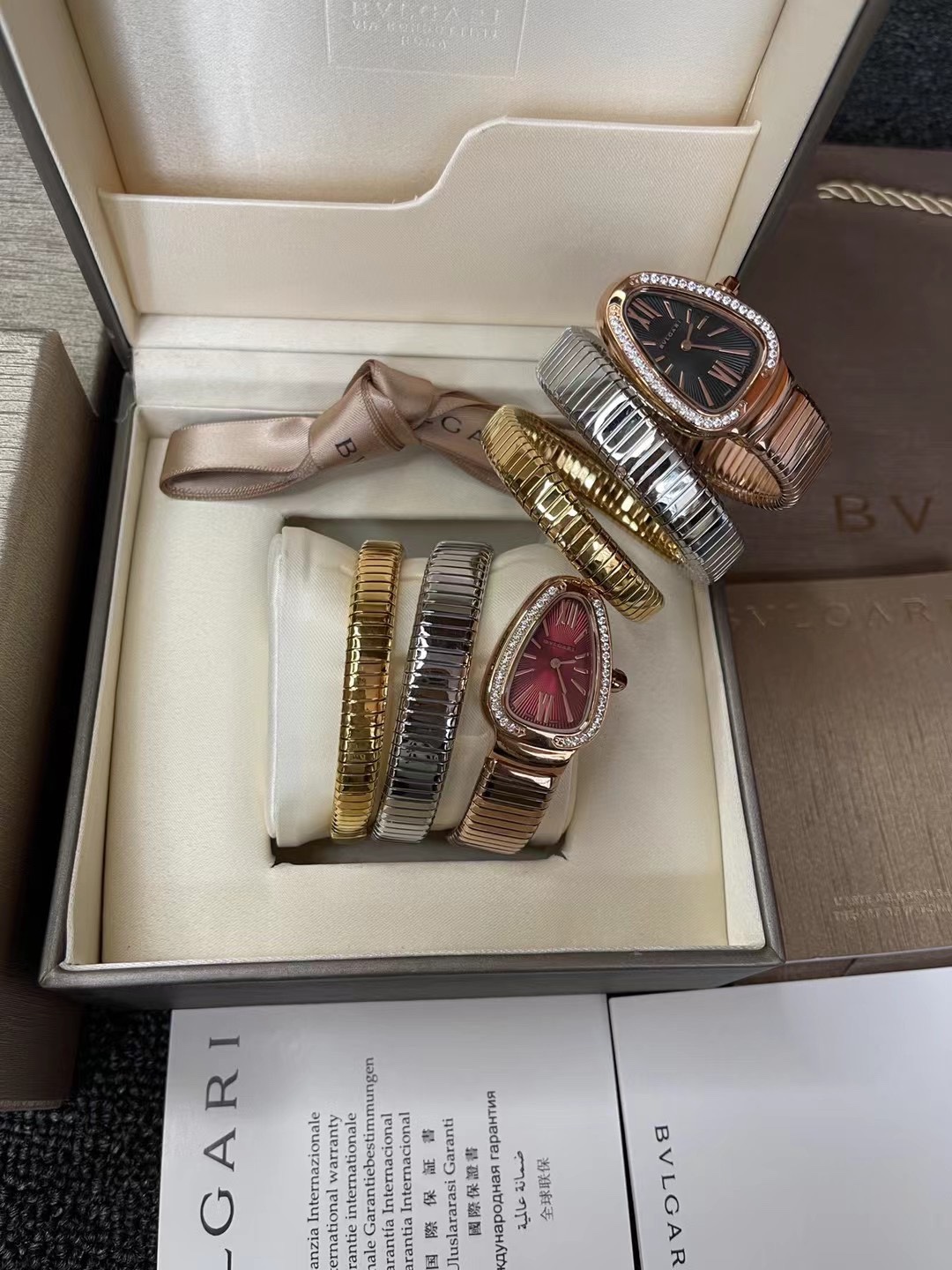 TOP BVLGARI Serpentin Tubogas Watch with Gradient Strap - 2 Colors