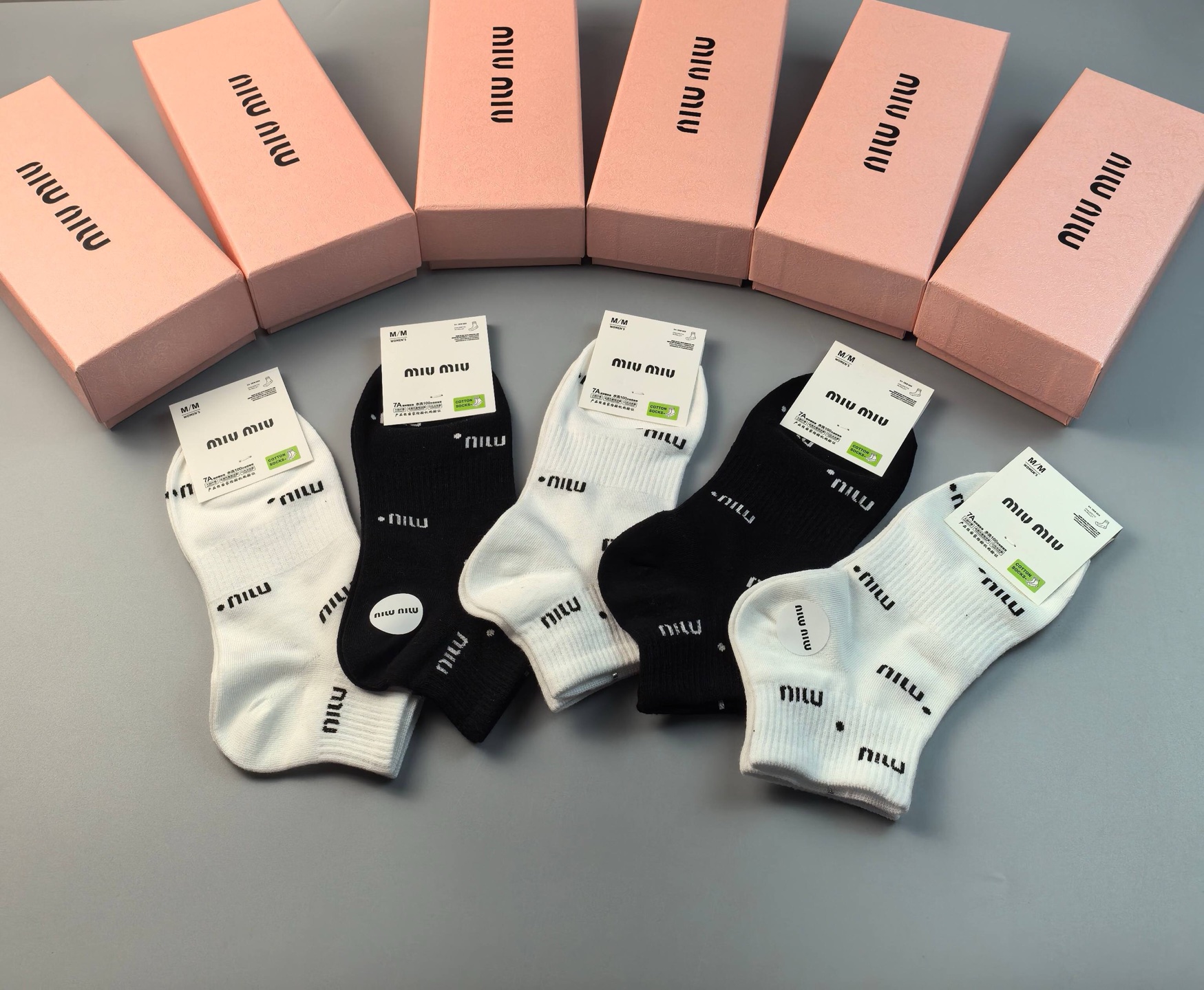 TOP Miu Miu Socks - 5 Pieces as a Set