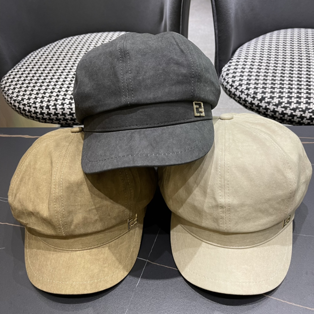 TOP FENDI Versatile Beret - 3 Colors