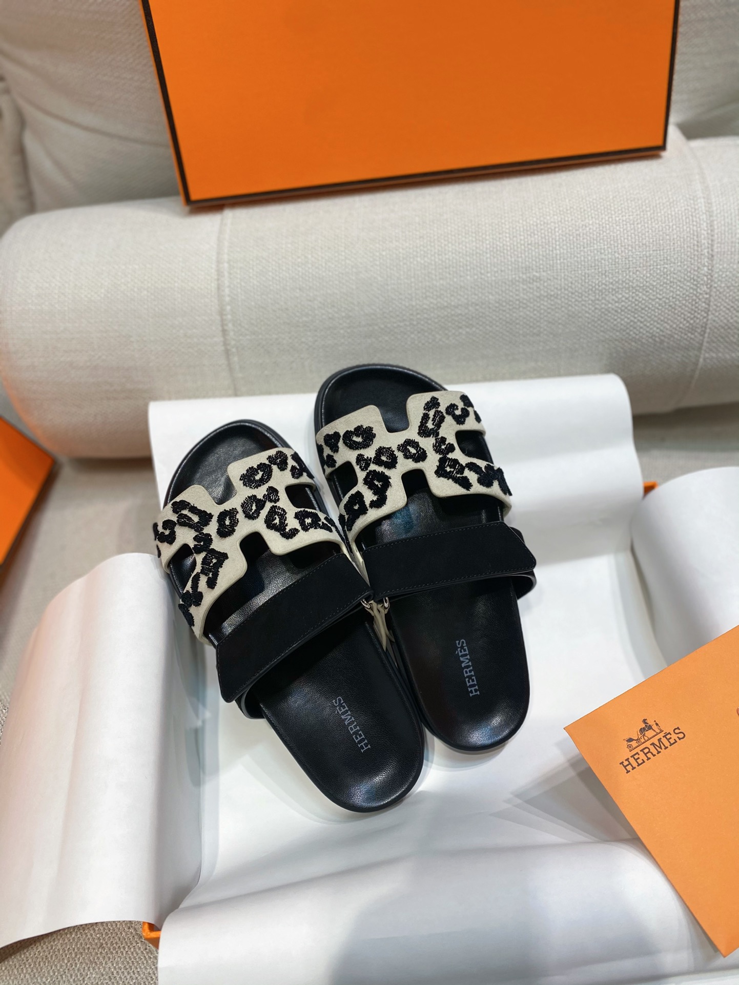 TOP HERMES Flat Sandal - 2 Colour