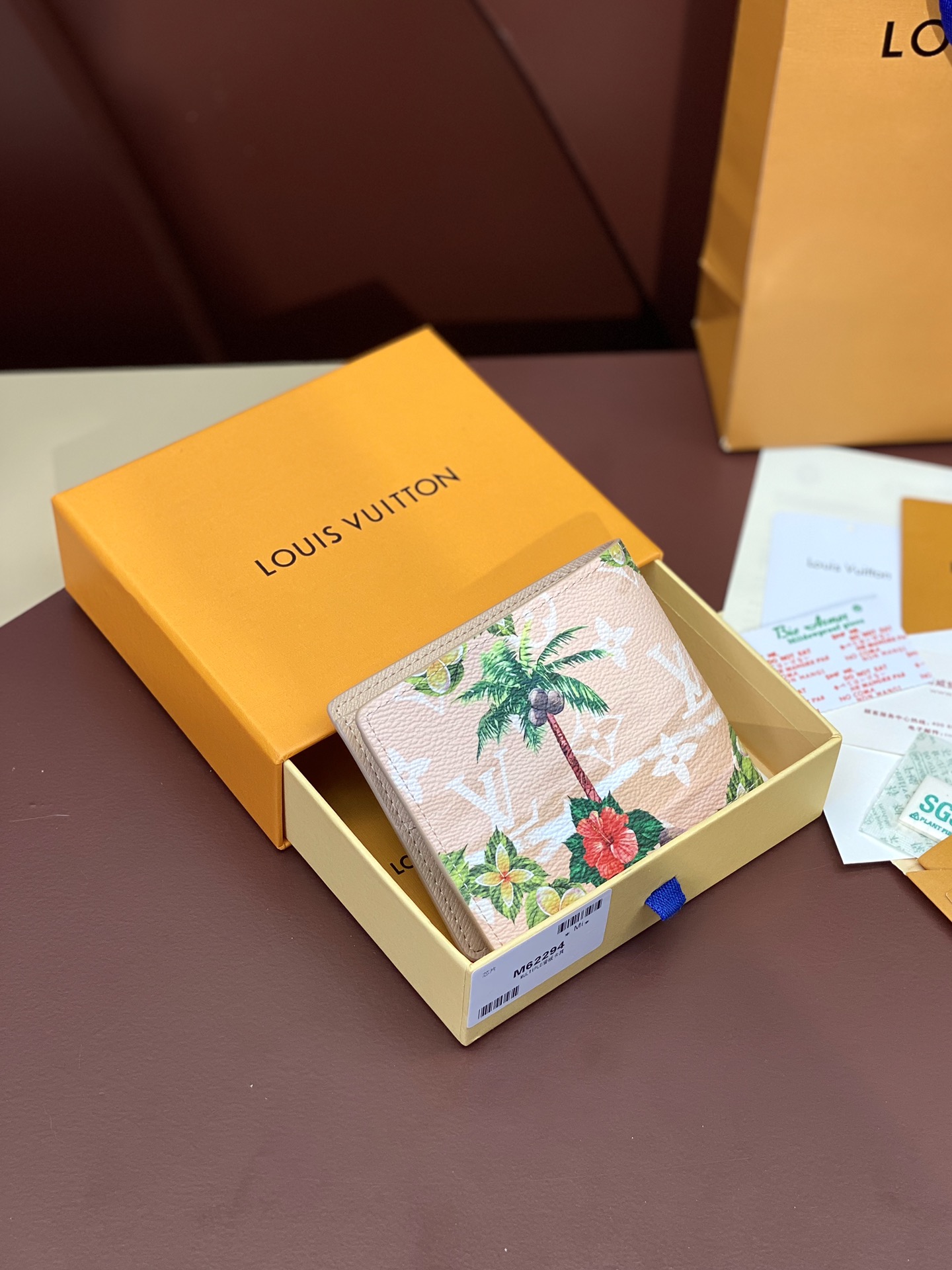 TOP Louis Vuitton LV  Monogram Surfin Wallet 11x8.5x2cm - Khaki