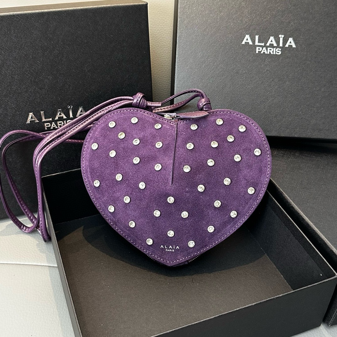 ALaia Diamond Heart Handbag (Replica)