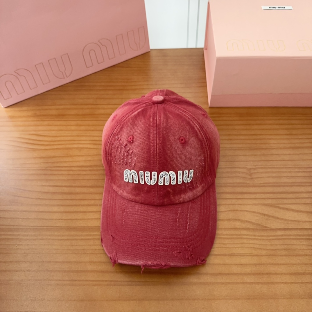 TOP Miu Miu Baseball Cap - Red