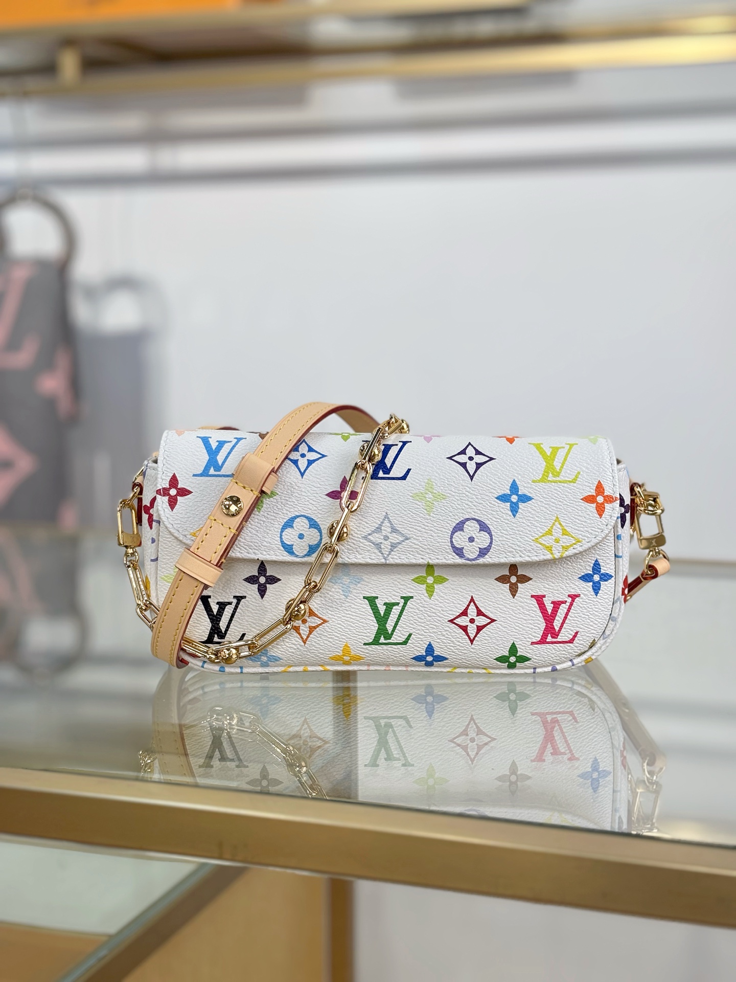TOP Louis Vuitton LV x TM Wallet On Chain IVY Bag 23.5 x 12 x 4.3 cm - White