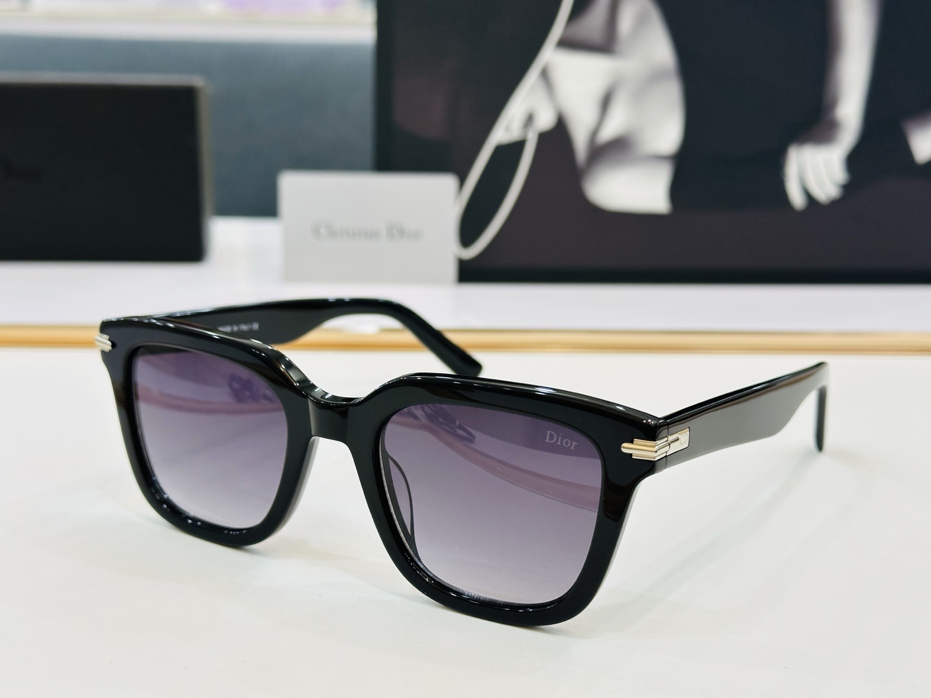 TOP Christian Dior Sunglasses - 7 Color
