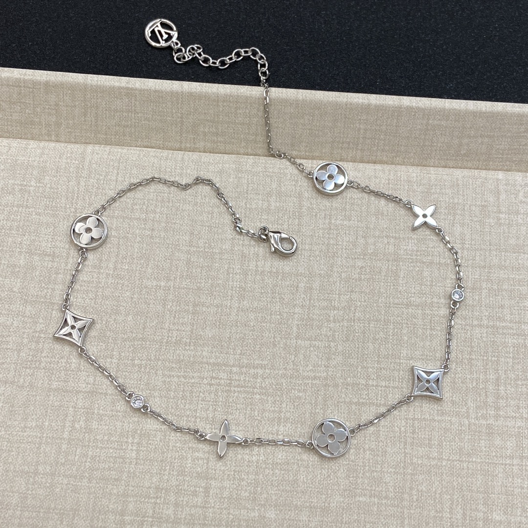 TOP Louis Vuitton LV Necklace - 2 Color