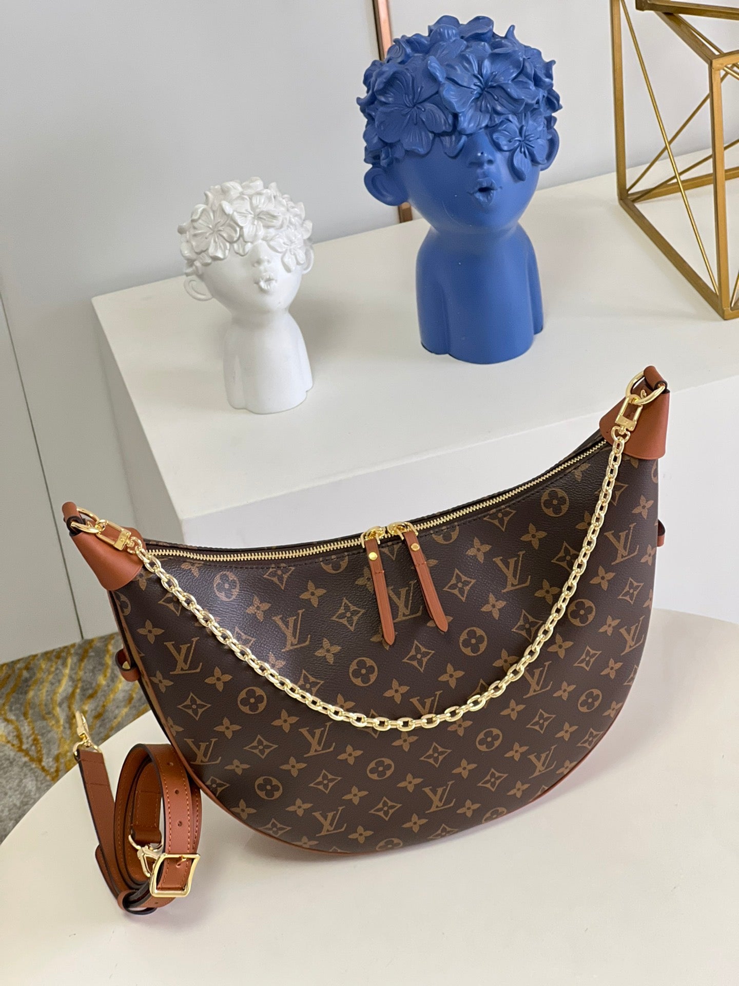 TOP Louis Vuitton LV Loop GM Hobo Monogram Bag 38×30×10 cm-Brown