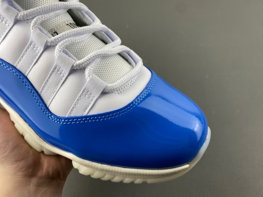 Air Jordan 11 White Milk Gel (White)