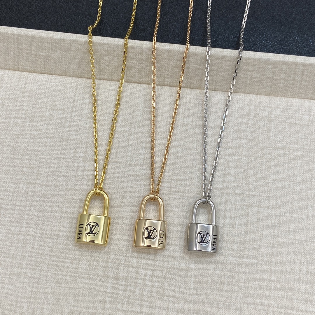 TOP Louis Vuitton LV Necklace - 3 Color