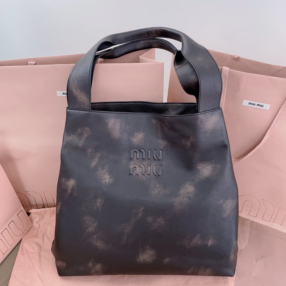TOP Miu Miu Hobo Lambskin Tote Bag 39 x 38.5 x 11 cm - Vintage Rubbed Leather