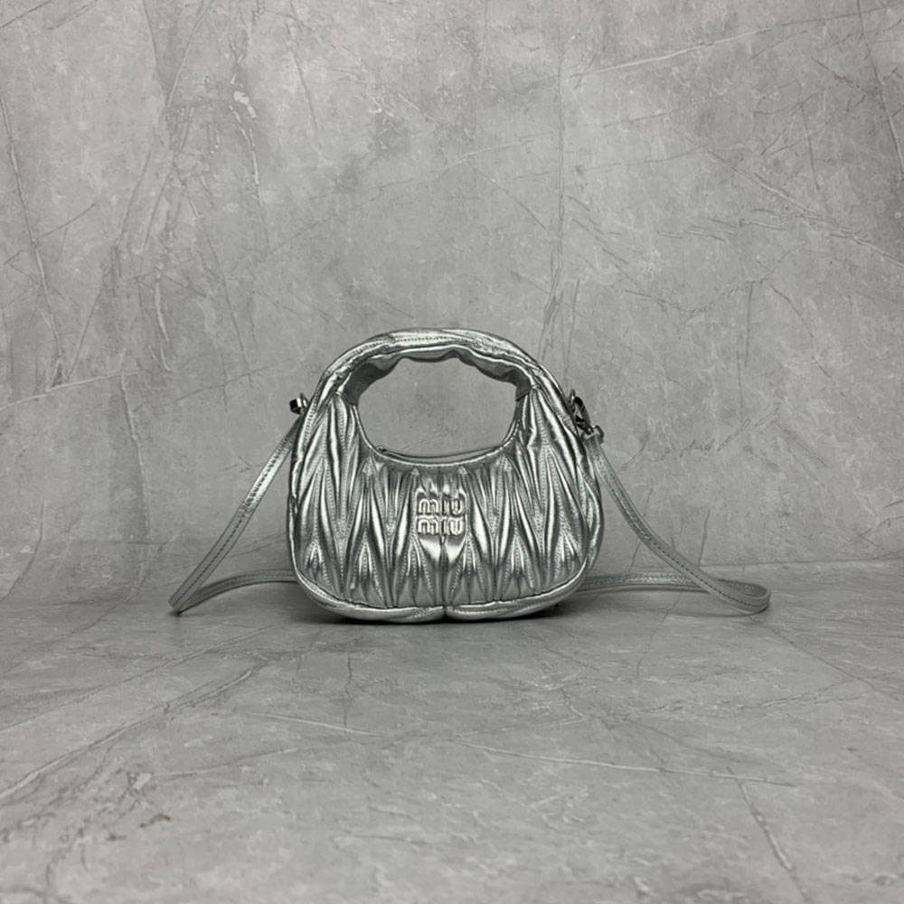 MIU MIU Wander matelassé hobo bag Mini&Small (Replica)