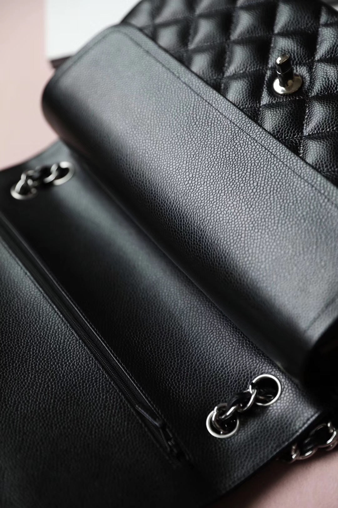 TOP CHANEL Classic Flap Bag Caviar Jumbo 30CM - Black & SHW