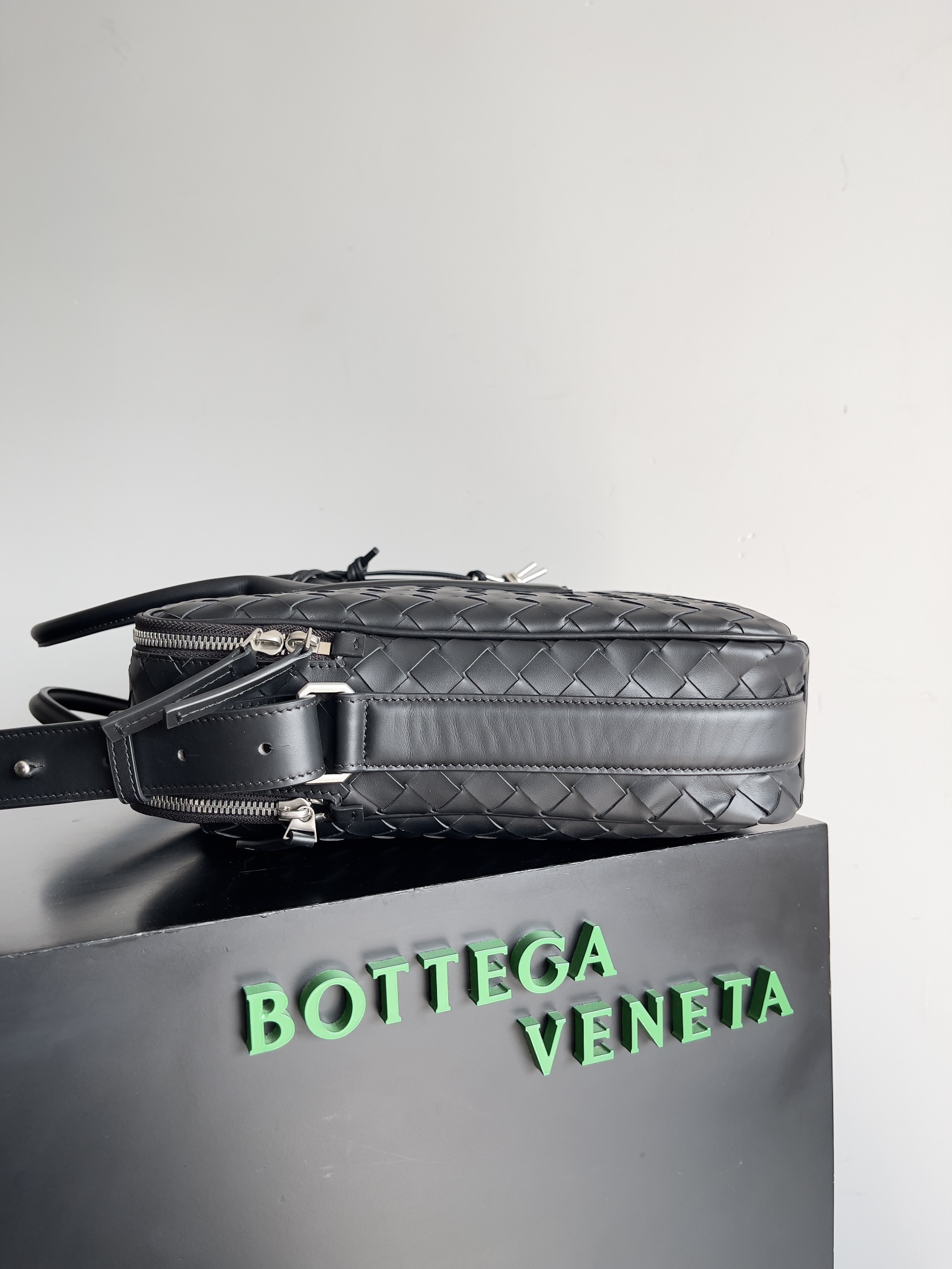 TOP Bottega Veneta Dual Purpose Large Briefcase That Can Be Carried And Carried - Black