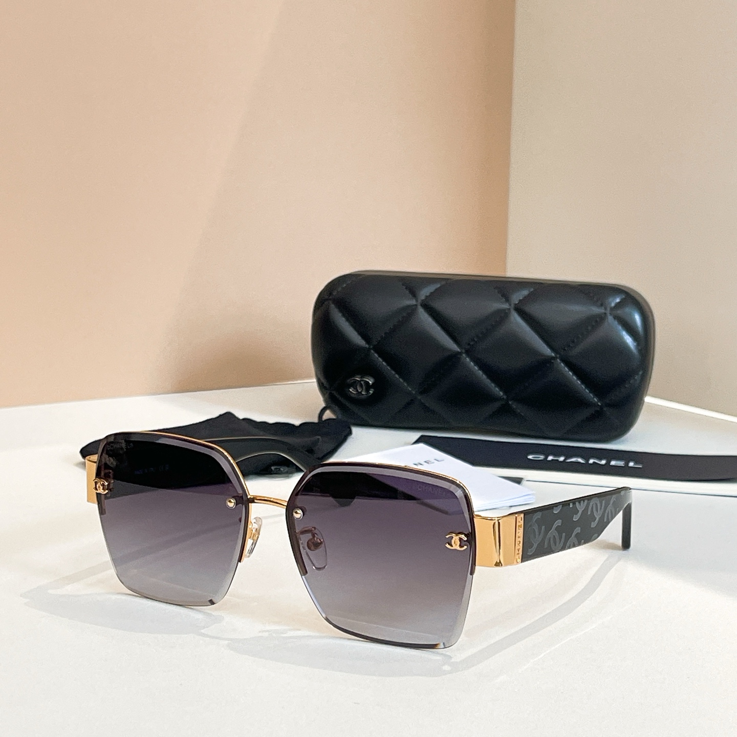 TOP CHANEL Sunglasses - 6 Colors