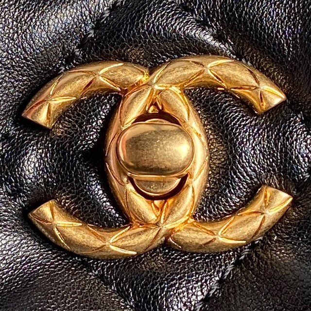 TOP CHANEL Tassel Chain Bag 21.5×20×7cm - Black