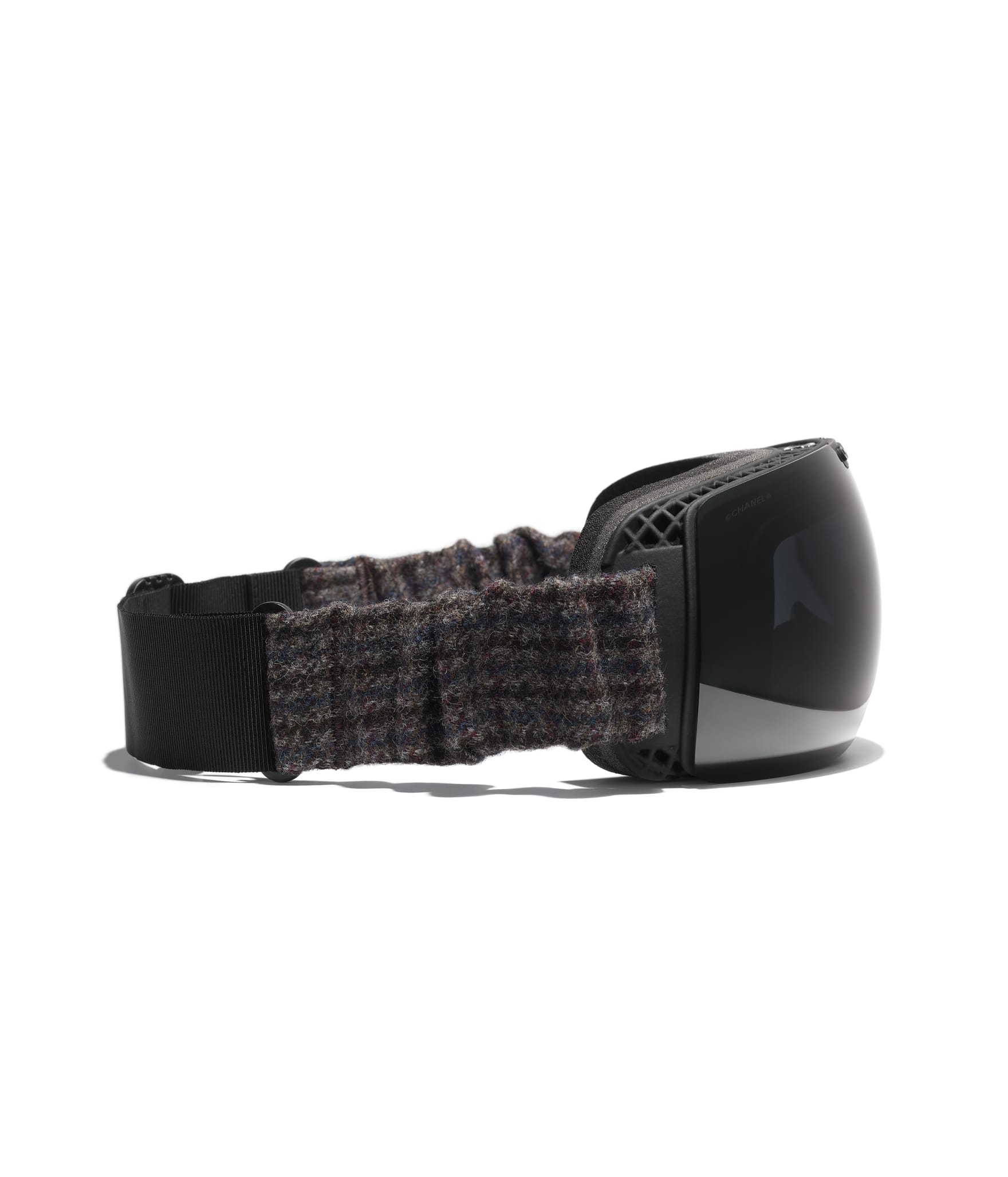 CHANEL Shield Sunglasses A71733X22004S