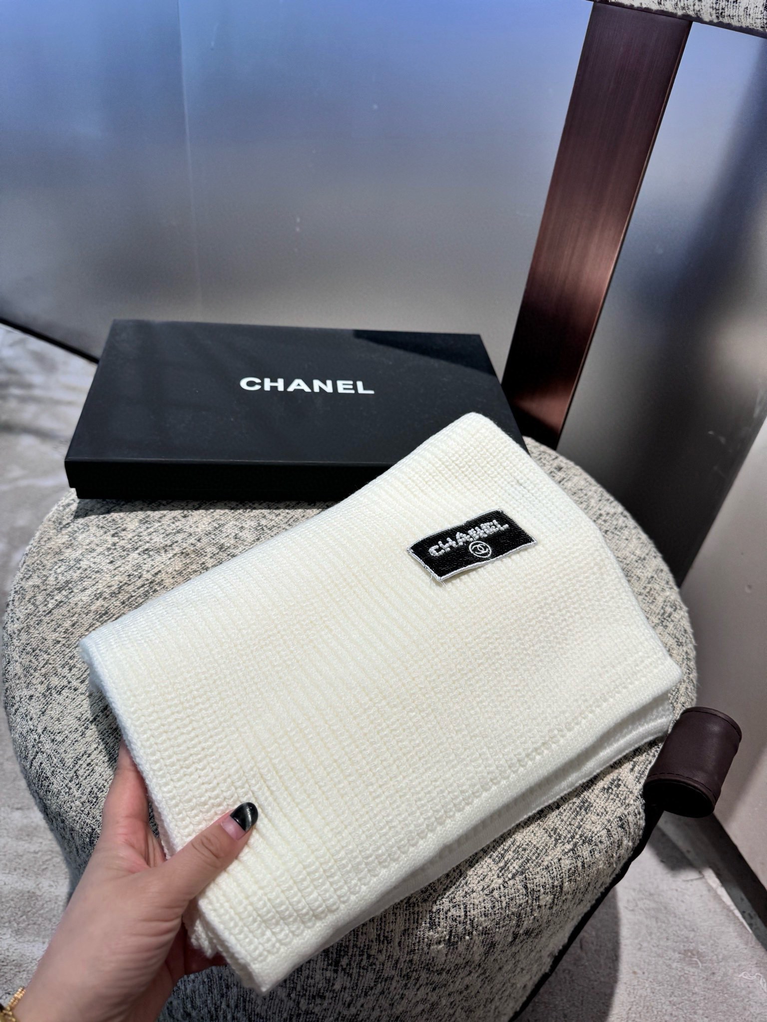 TOP CHANEL CC Wool Scarf 30X180 cm - 2 Colors