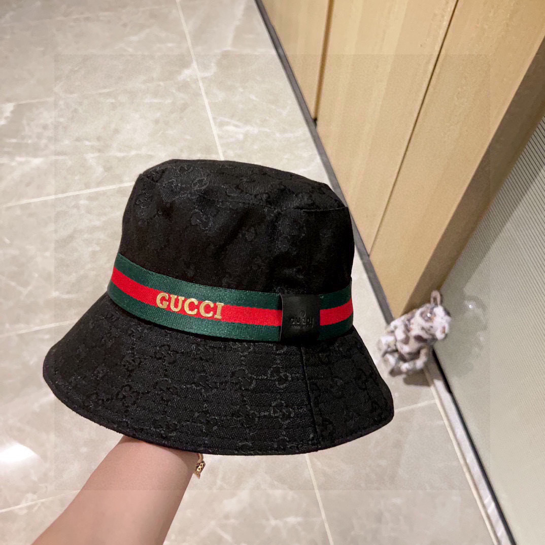 TOP GUCCI Bucket Hat with Logo - 2 Color