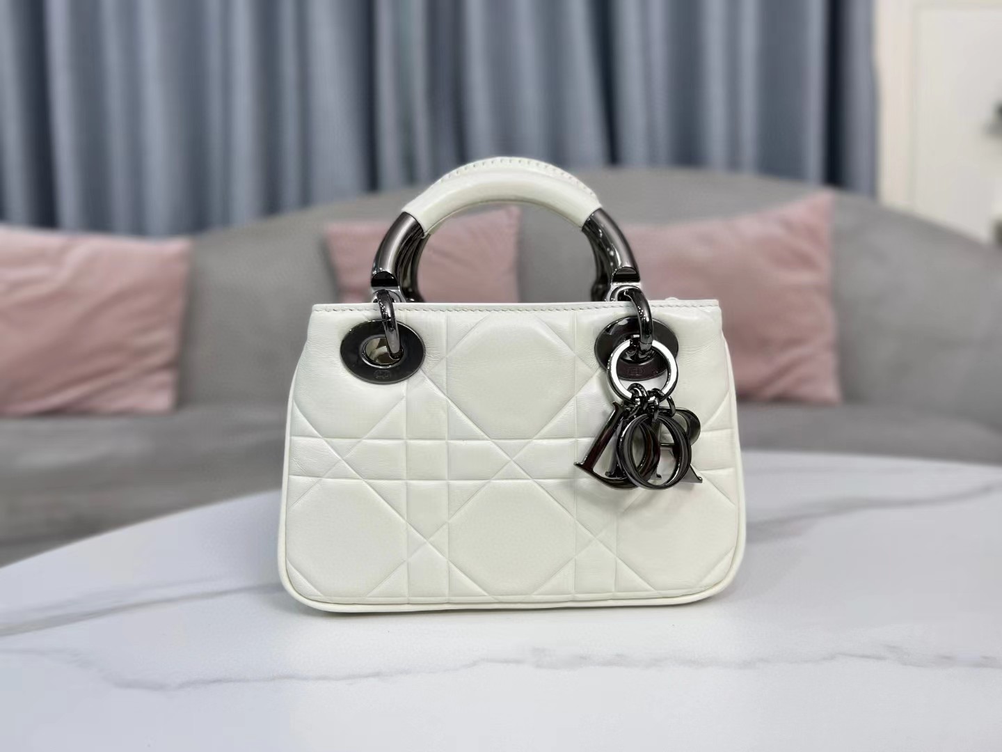 TOP Christian Dior Lady Christian Dior HandBag Medium 25.18.11cm - White -  Christian Dior