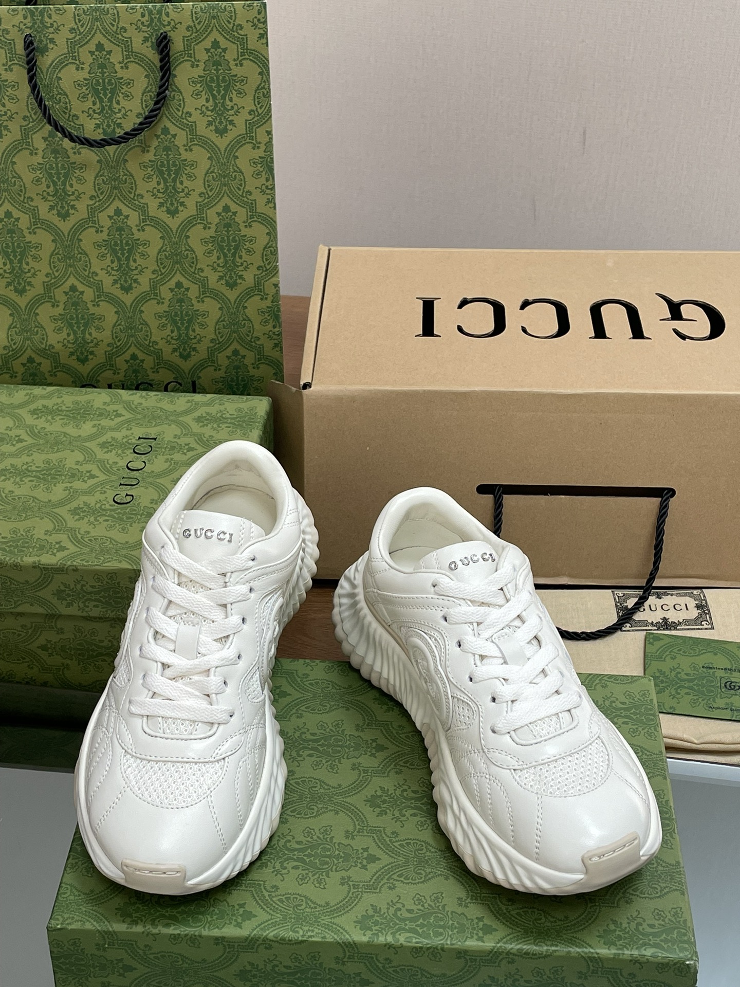 TOP GUCCI G-Ripple Series Casual Sports Shoes - 2 Color