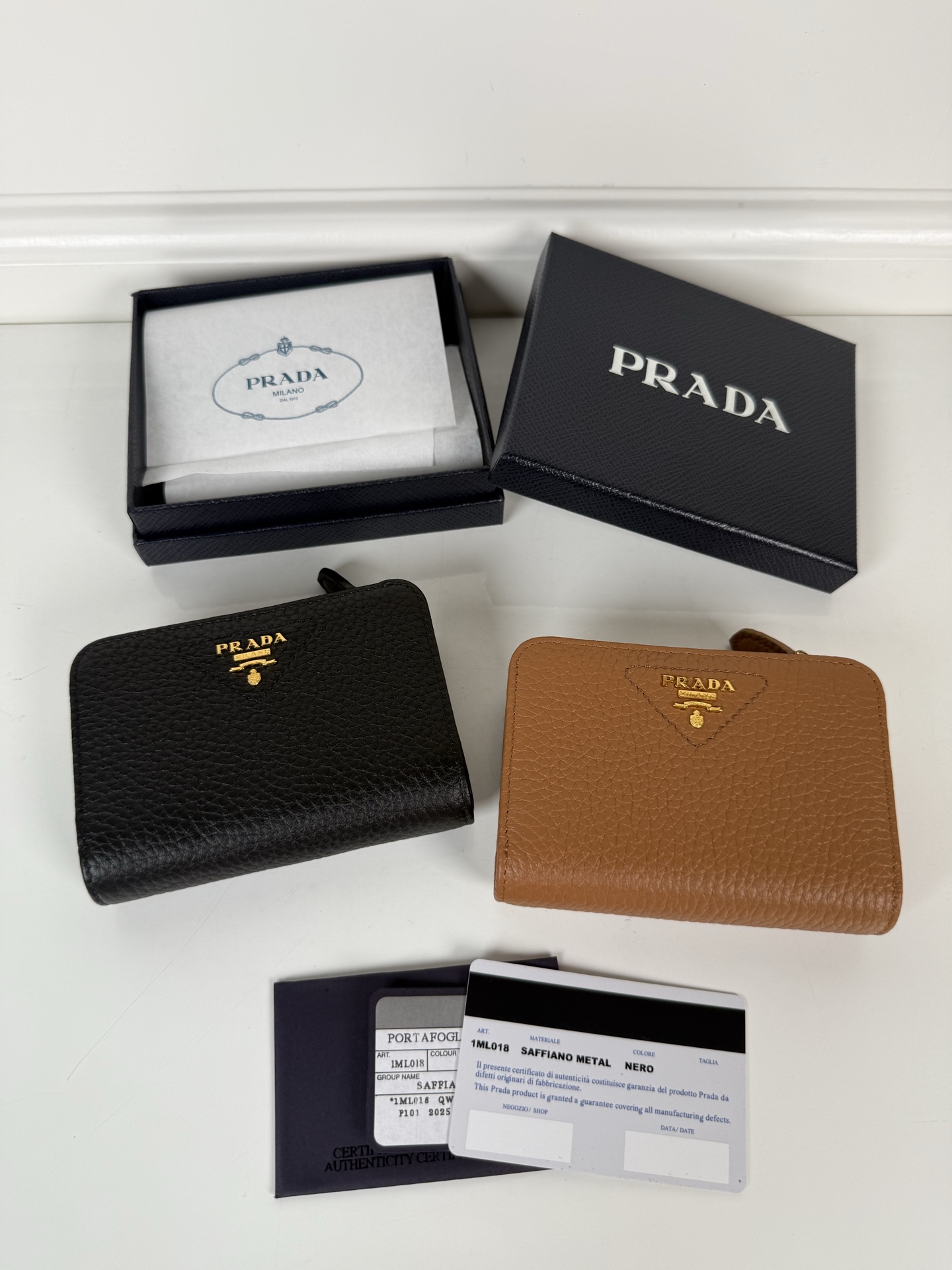 TOP PRADA Calfskin Wallet 12x8cm - 2 Color