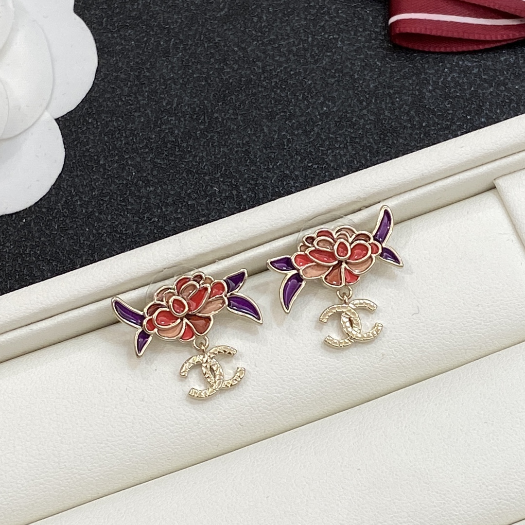 TOP CHANEL CC Earrings - Gold