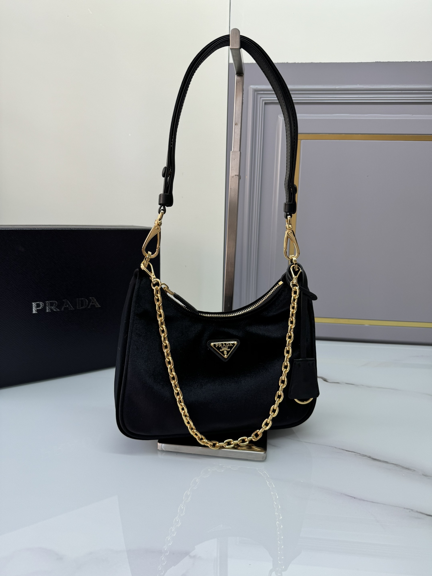Top PRADA Messenger Bag Re-Edition 2000 Bags 22x18x6cm