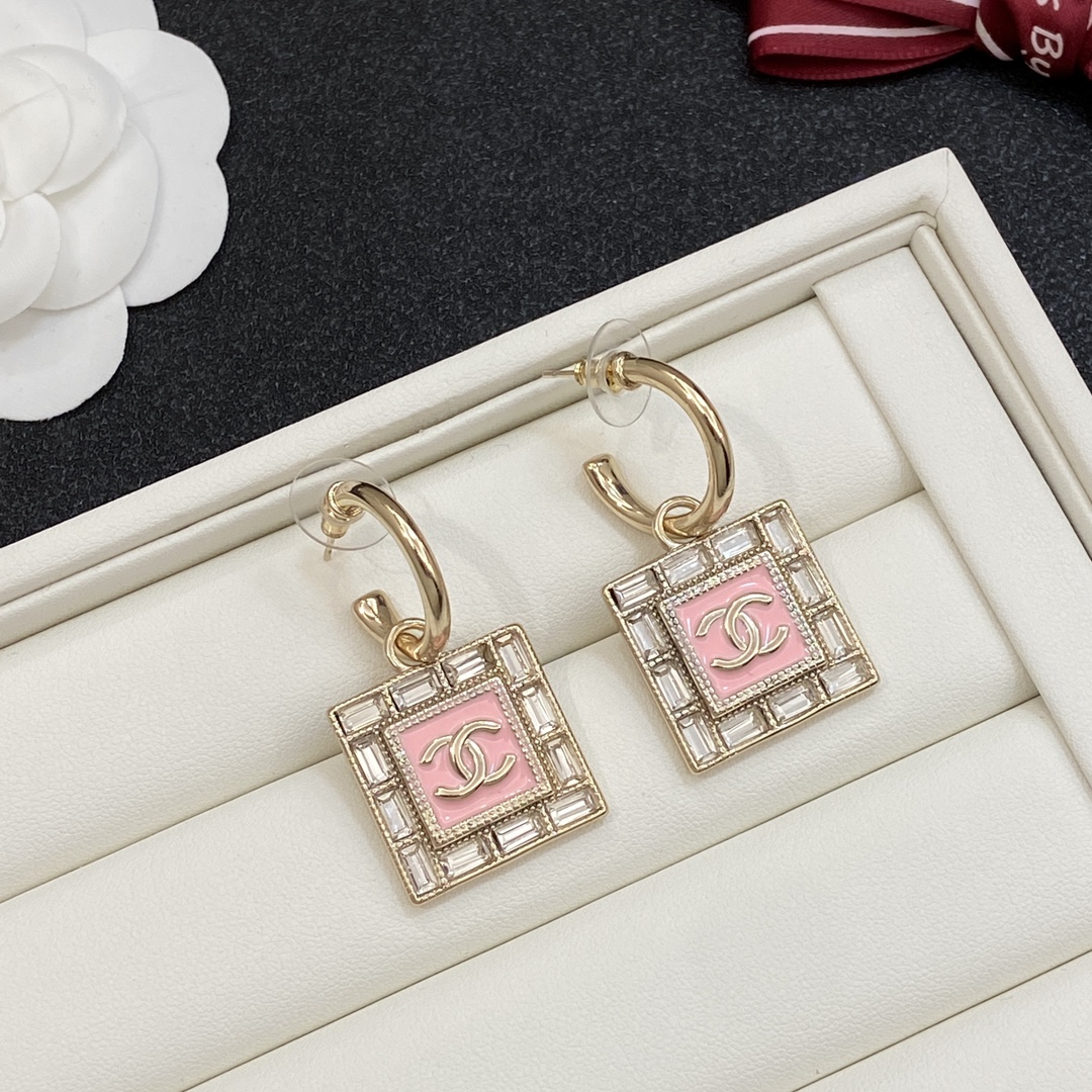 TOP CHANEL Earrings- 2 Colors