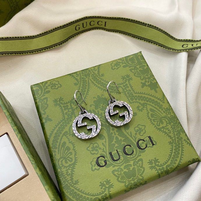TOP GUCCI Interlocking Double G Vintage Drop Earrings