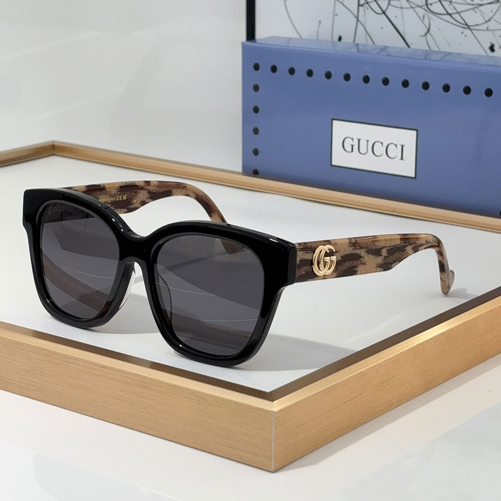 Gucci  sunglasses