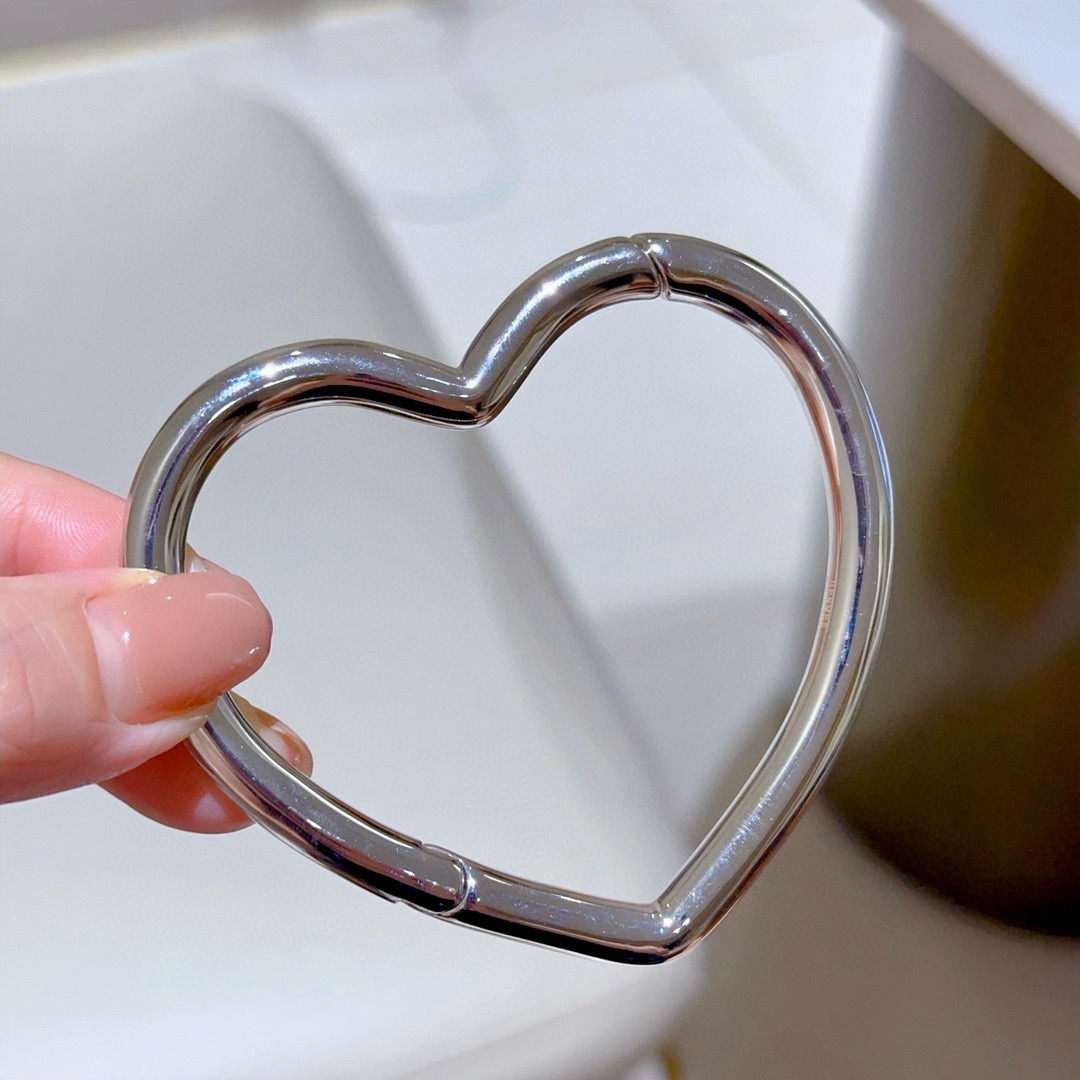 TOP HERMES Heart Bracelet- Sliver