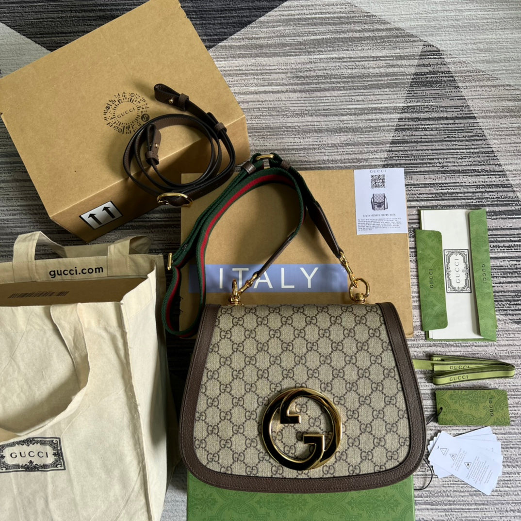 TOP GUCCI G*G Blondie Supreme Medium Bag 29x22x7cm - Beige