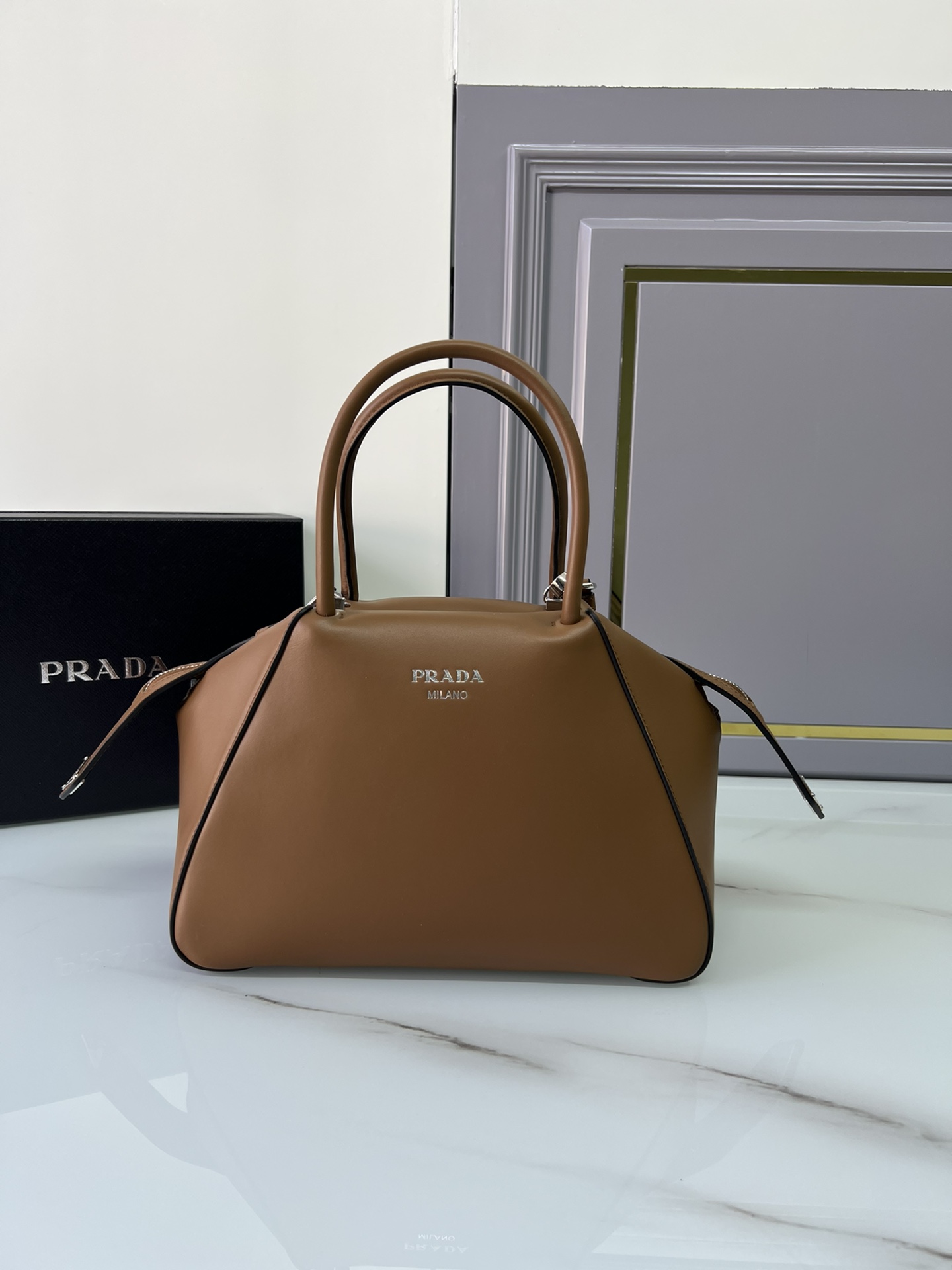TOP PRADA Small Bowling Ball Bag 25.5X18X13.5cm - Three Colors