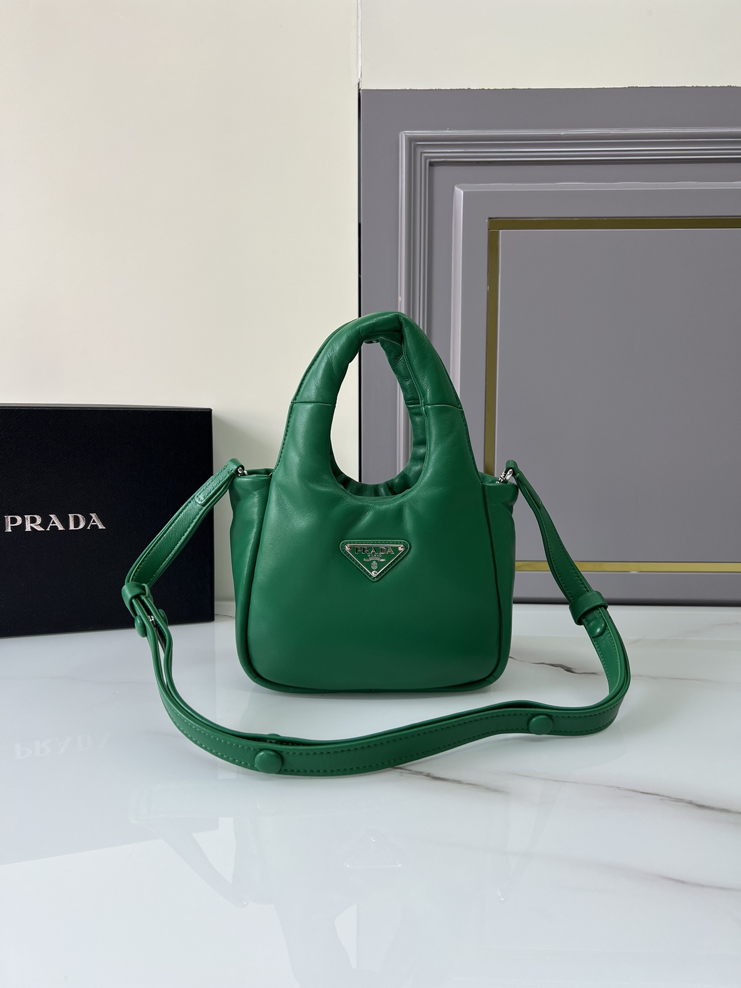 TOP PRADA Triangle Logo Plaque Tote Bag 18x15.5x10 cm - 6 Colors