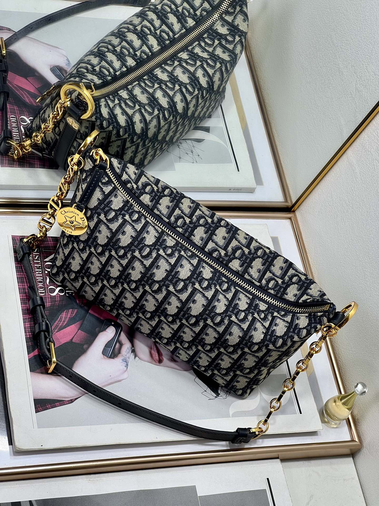 TOP Christian Dior Oblique Printed Hobo Bag 28.5x14.5x10cm - GHW