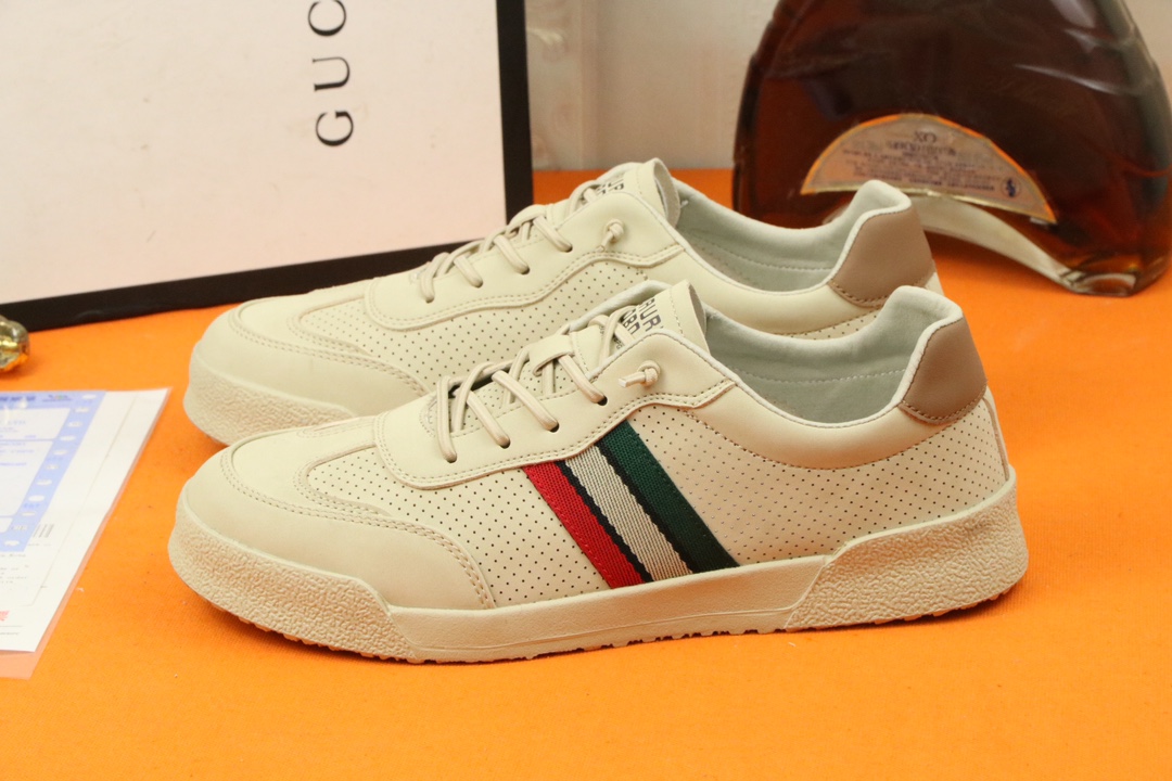 TOP GUCCI  SNEAKER-2 Colors