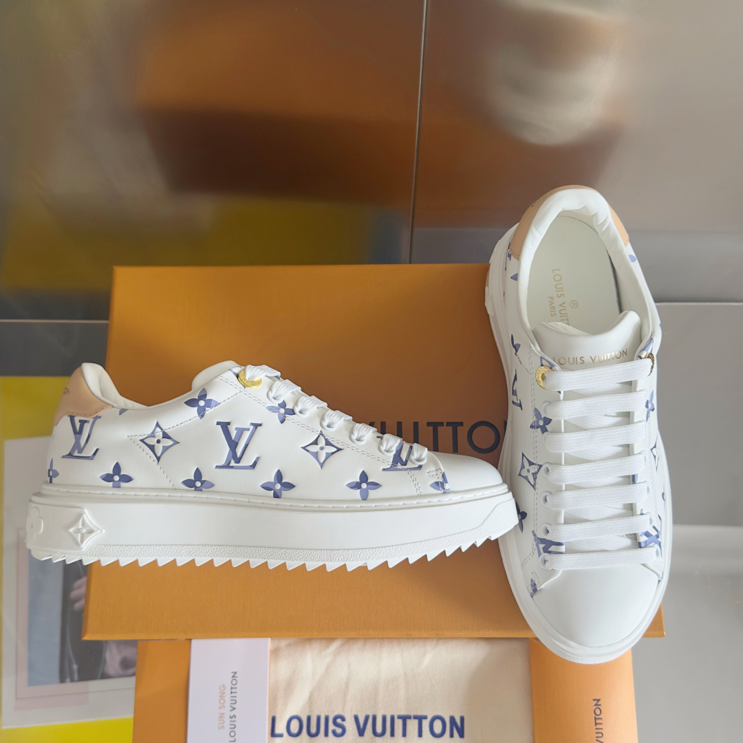 TOP Louis Vuitton LV x TM Time Out Sneakers - White
