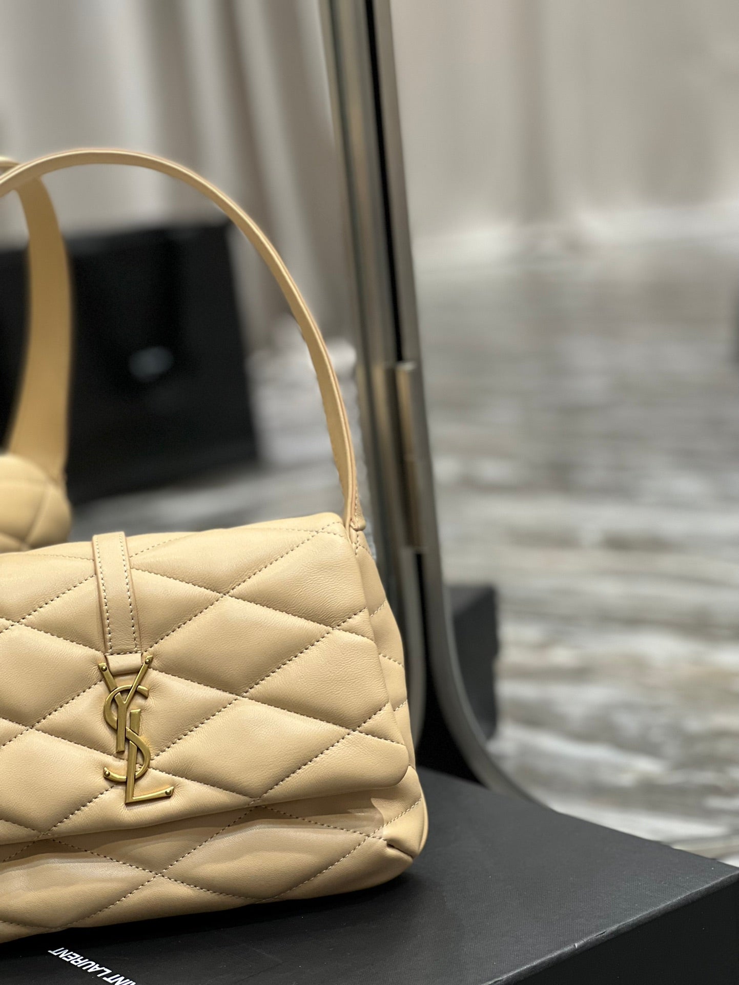 TOP Yves Saint Laurent YSL Le 57 Small Shoulder Bag - Beige