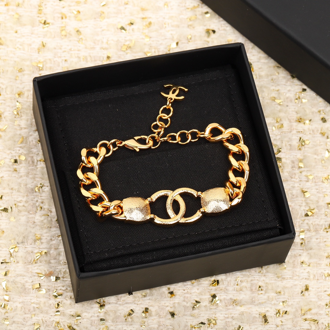TOP CHANEL Drill Chain Bracelet - Gold
