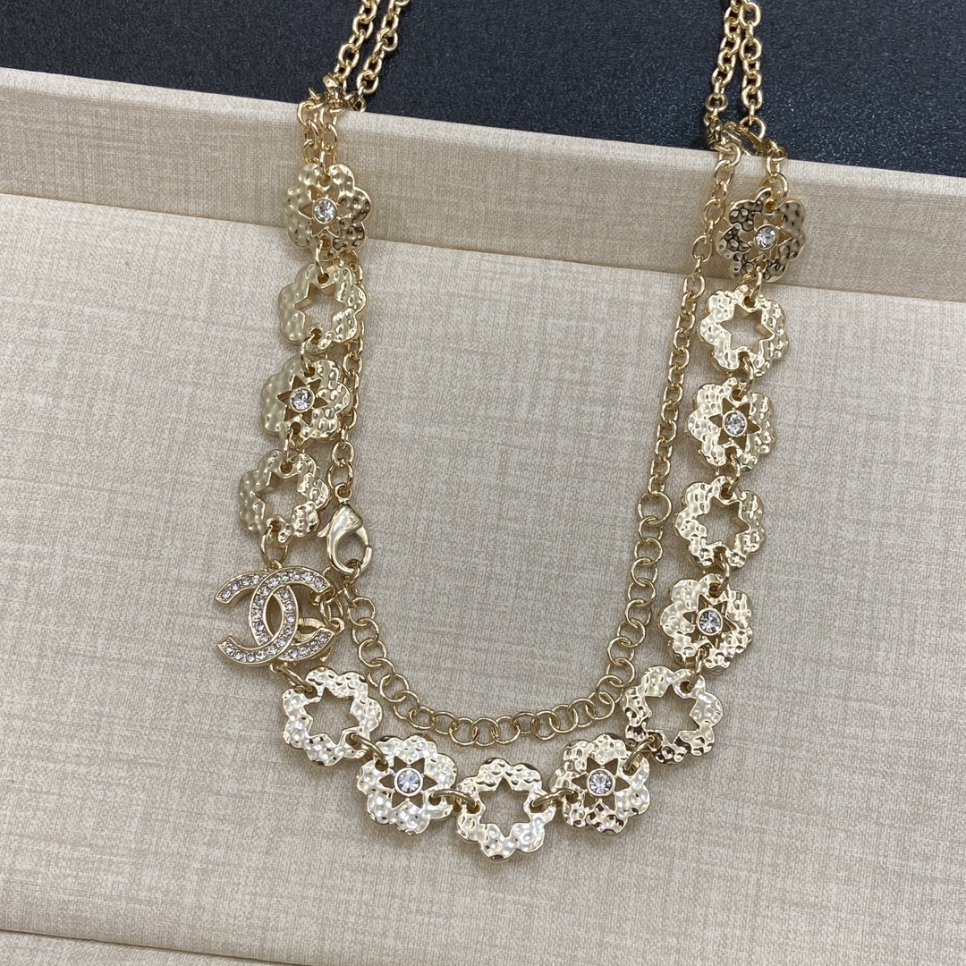 TOP CHANEL CC Necklace - Gold