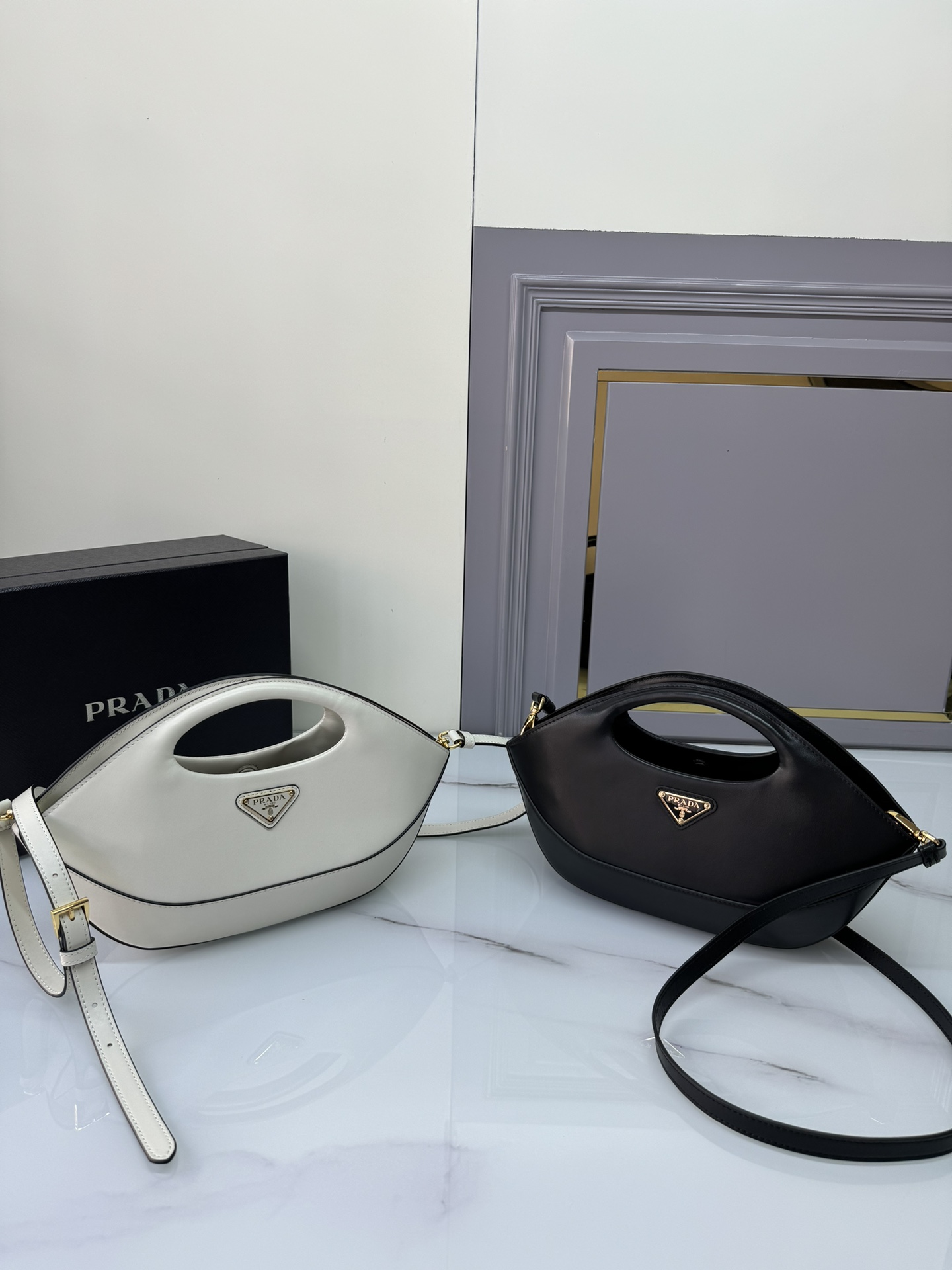 TOP PRADA The Latest Dumpling Handbags 32×19×4.5cm - 2 Colors