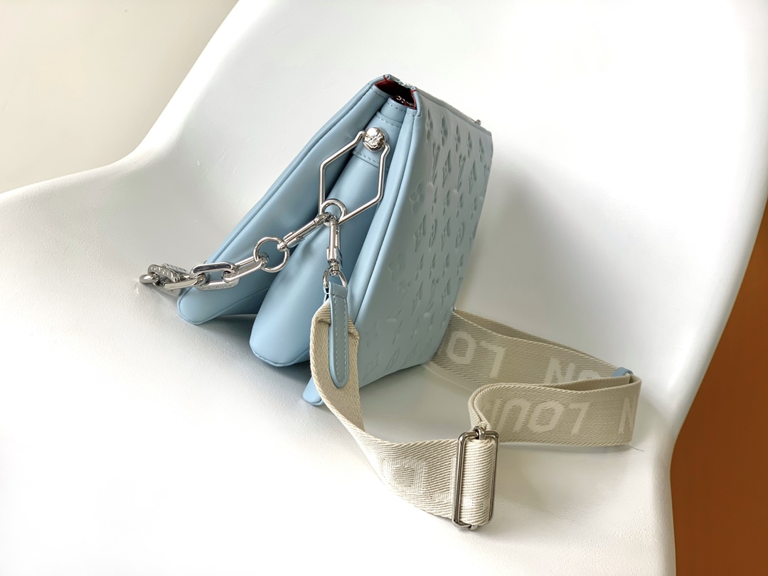 TOP Louis Vuitton LV £V Coussin 26 x 20 x 12 cm- HAZE BLUE