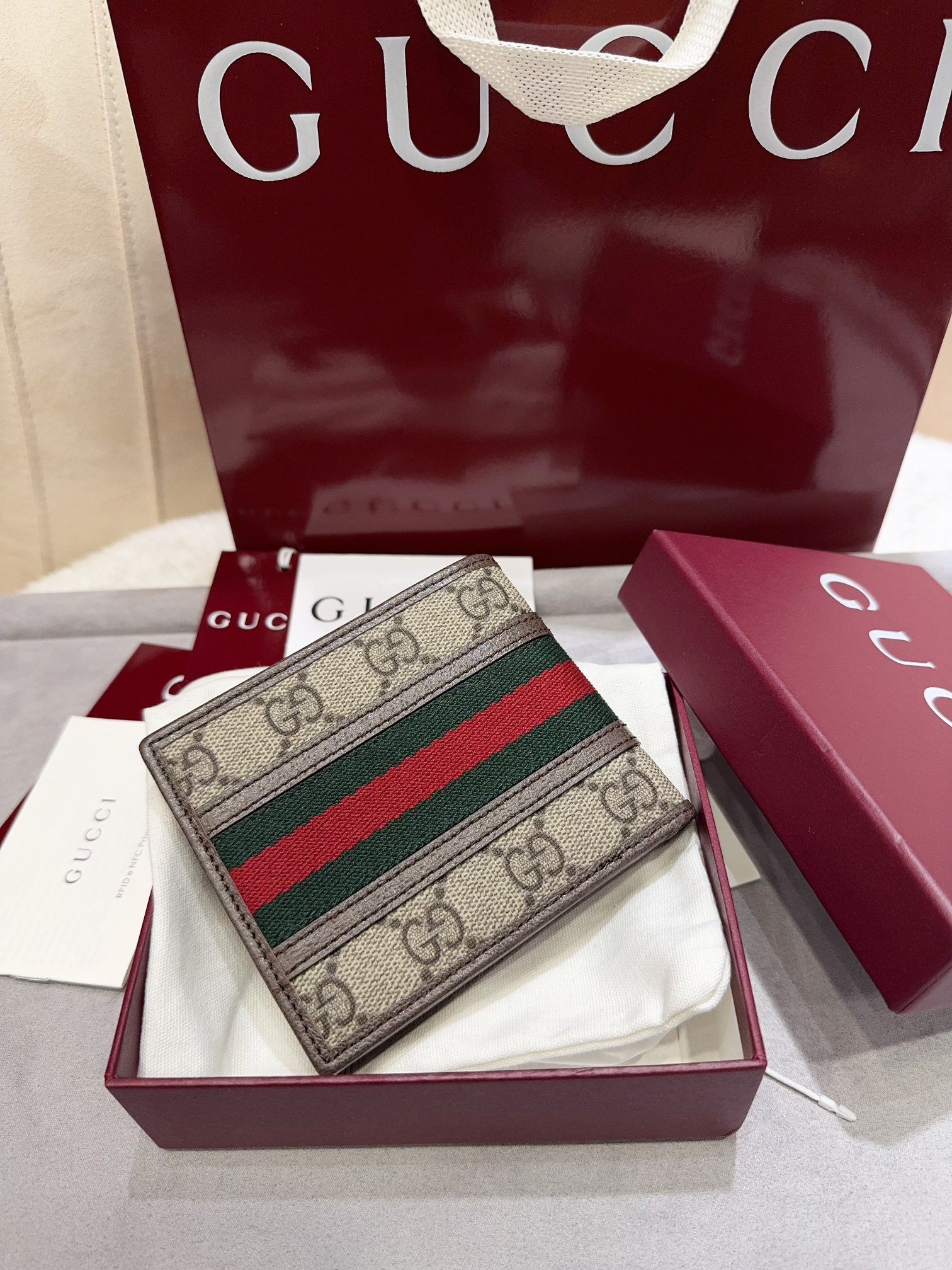 TOP GUCCI GG Wallet 9 x 11㎝ -Brown