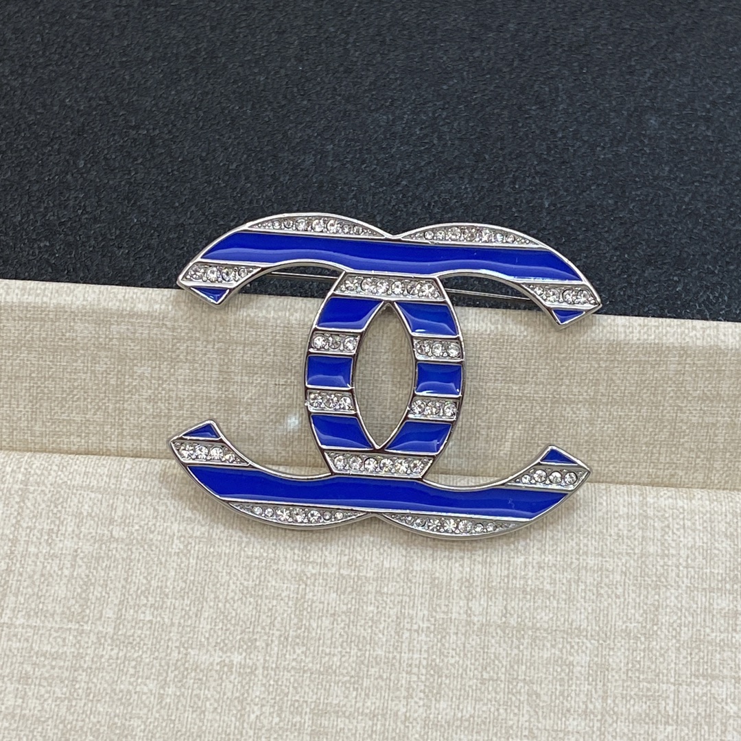 TOP CHANEL Brooch - Blue&Silver