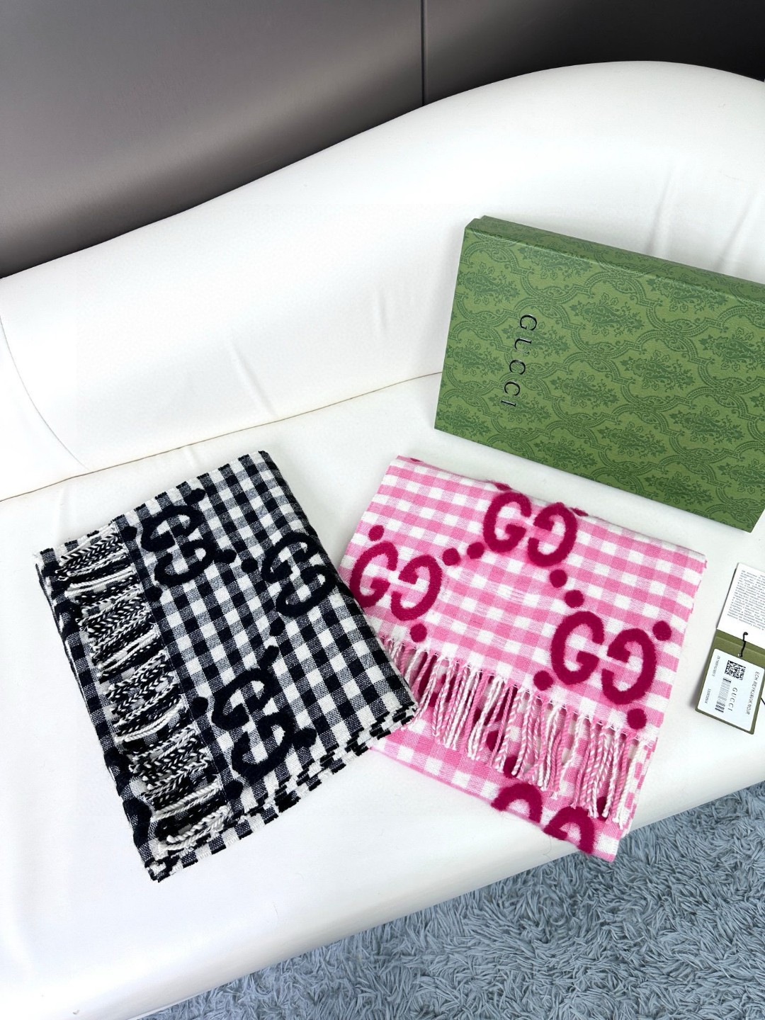TOP GUCCI Cashmere Scarf  35x 220cm - 2 Colors