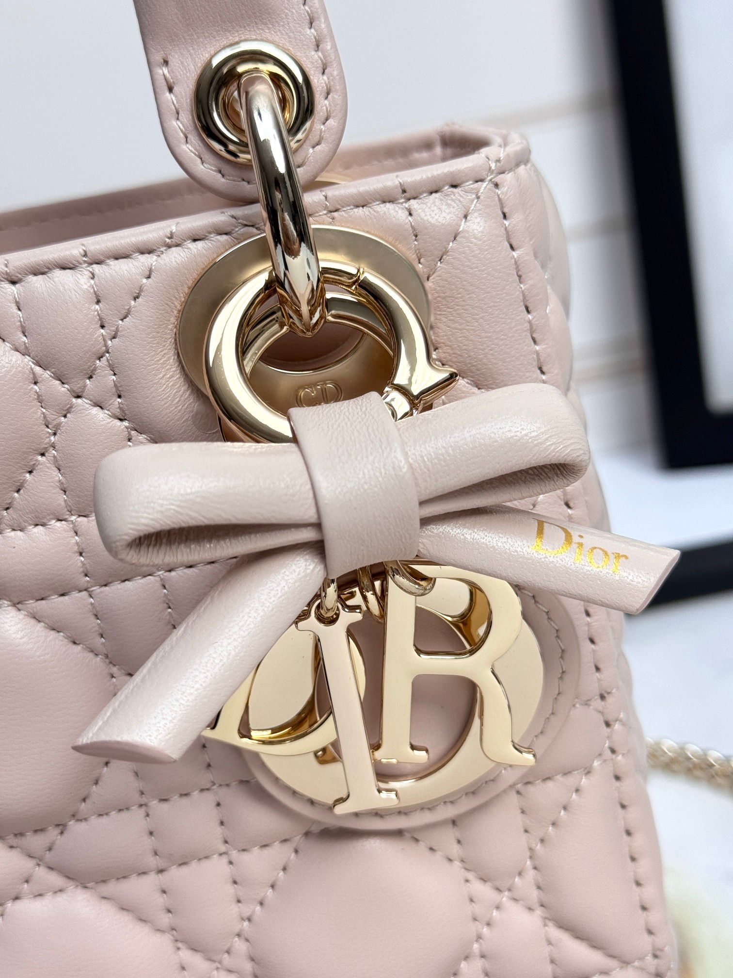 TOP Christian Dior Lady Dior Bag with Bow 17x15x7cm - Pink & GHW