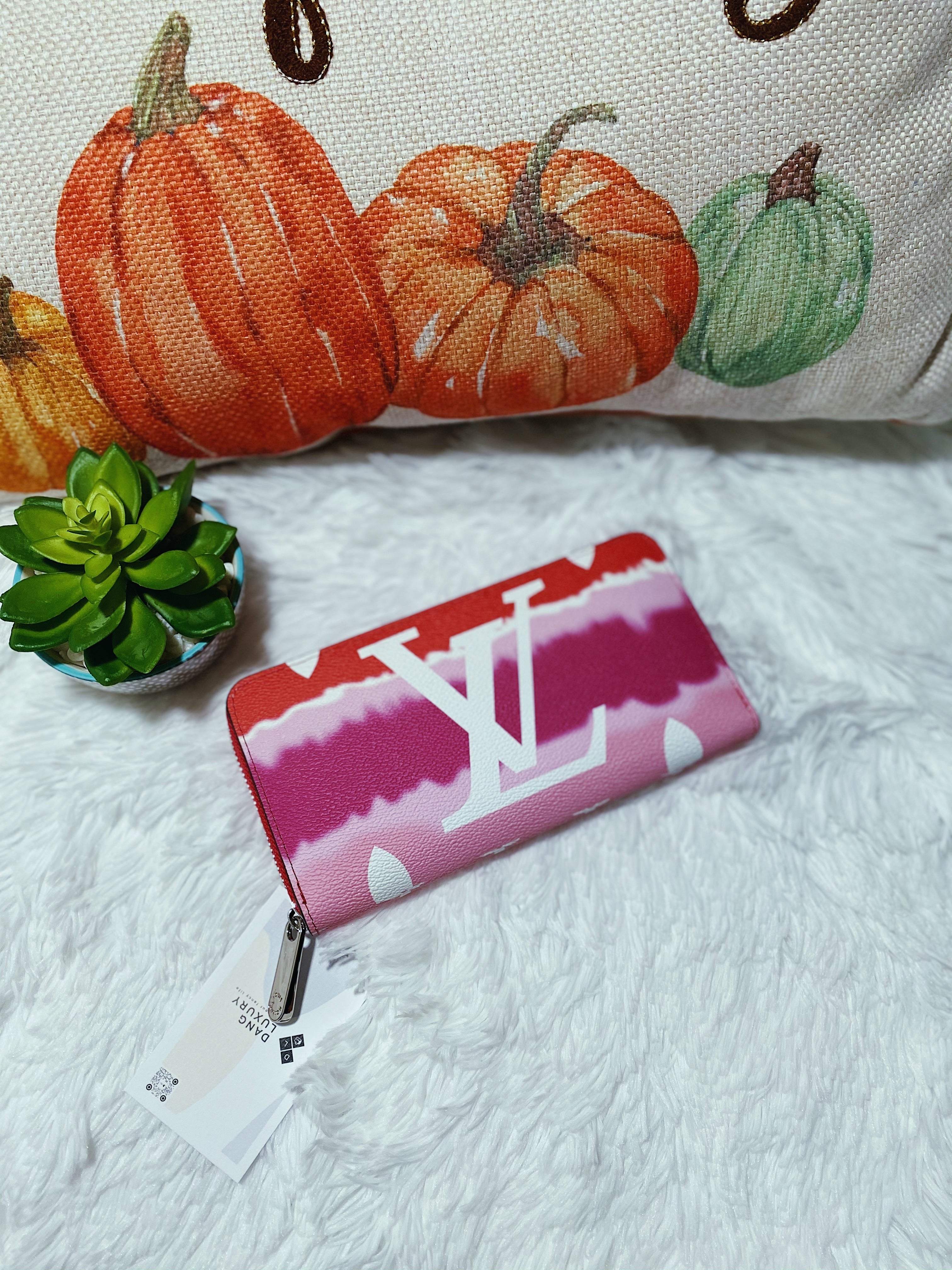 TOP Louis Vuitton LV LV Zippy Wallet LV Escale