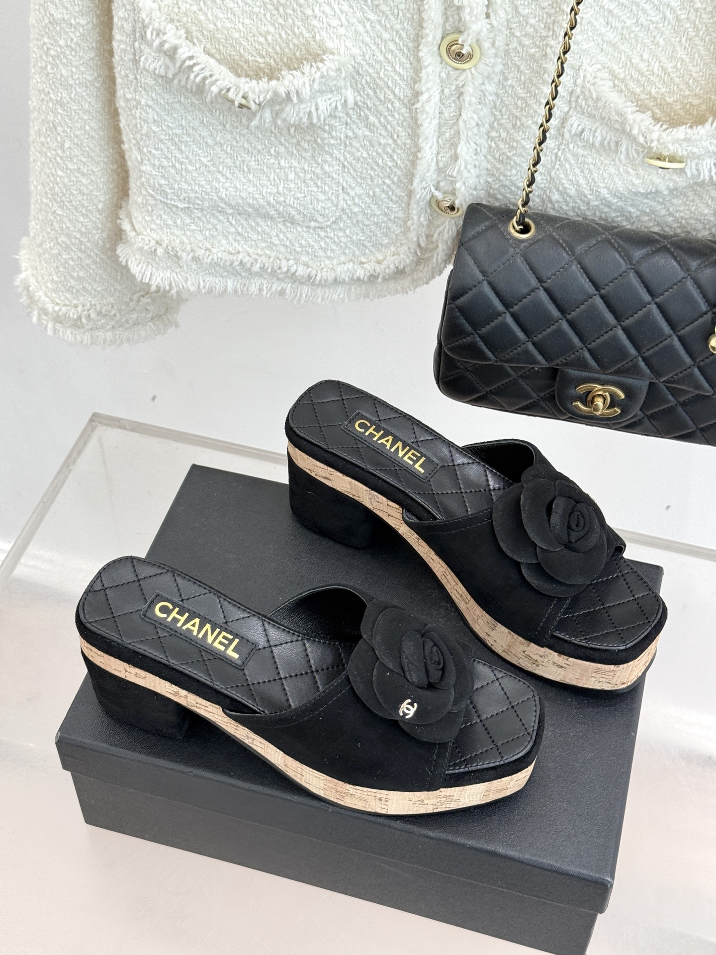 TOP CHANEL CC Thick Sole Slides - 8 Color